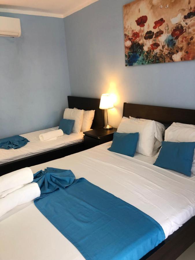 Hotel Sol Caribe Suites Deluxe Los Corales Beach And Pool 4*